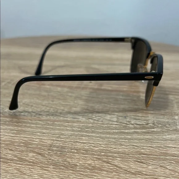 Ray-Ban Black and Gold Club master polarized Sunglasses with Case - Picture 2 of 5